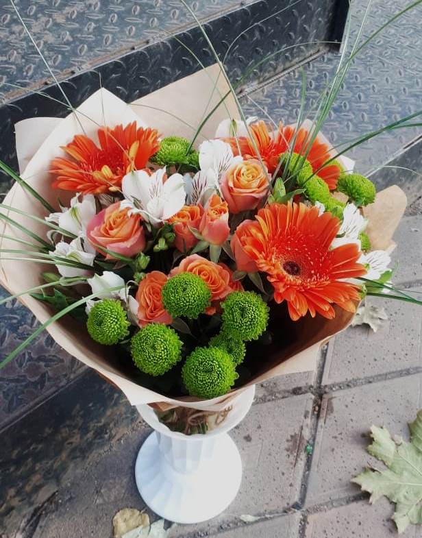 Букет цветов из: Герберы, Хризантемы, Альстромерии и Розы в Охе