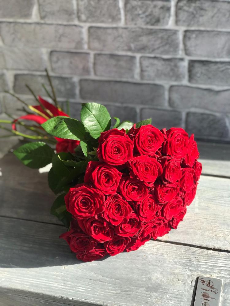 Букет Красные розы Фридом в Охе