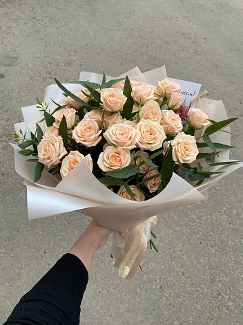 Букет Кремовые розы Латте в Охе