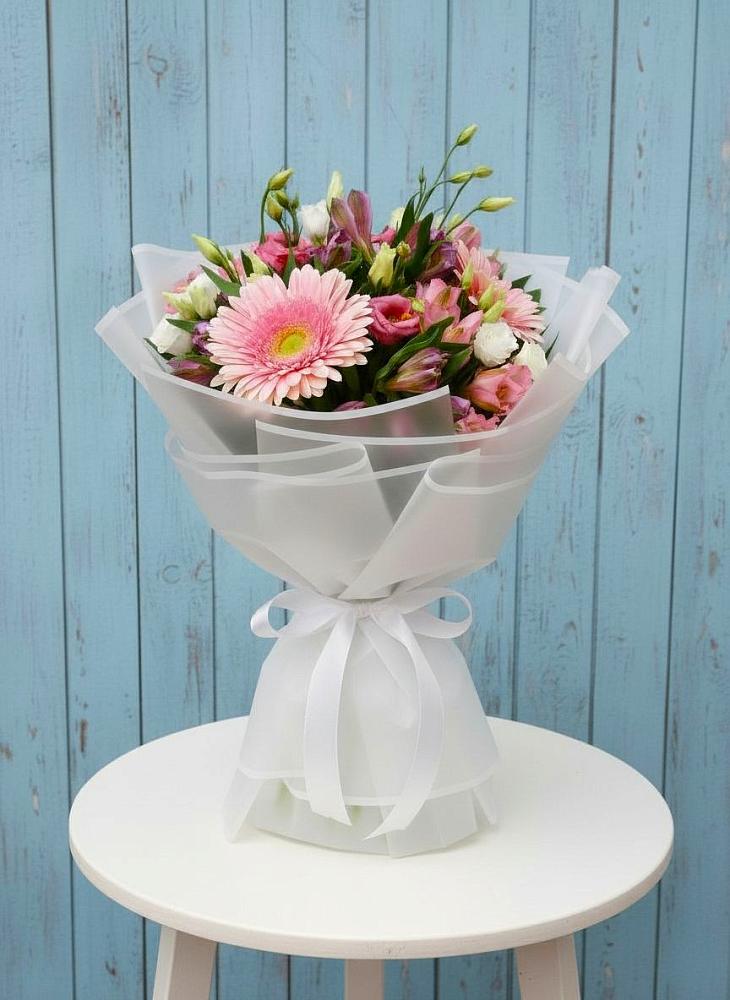 Букет цветов из: Герберы, Альстромерии и Лизиантусы в Охе