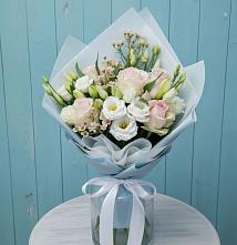 Букет цветов из:  Розы и Лизиантусы в Охе
